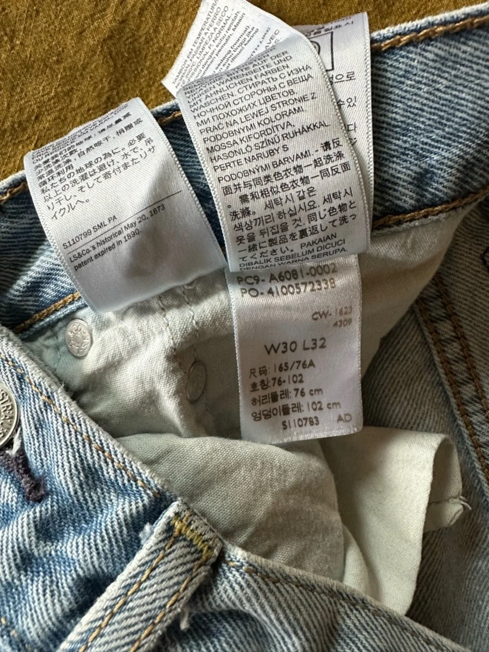 Levi’s Ribcage High Rise Wide Leg Jeans - Medium Light Wash - Picture 7 of 8